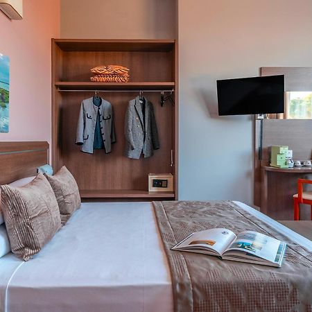 Hotel Formula Int. & Puravita Spa Rosolina Bagian luar foto