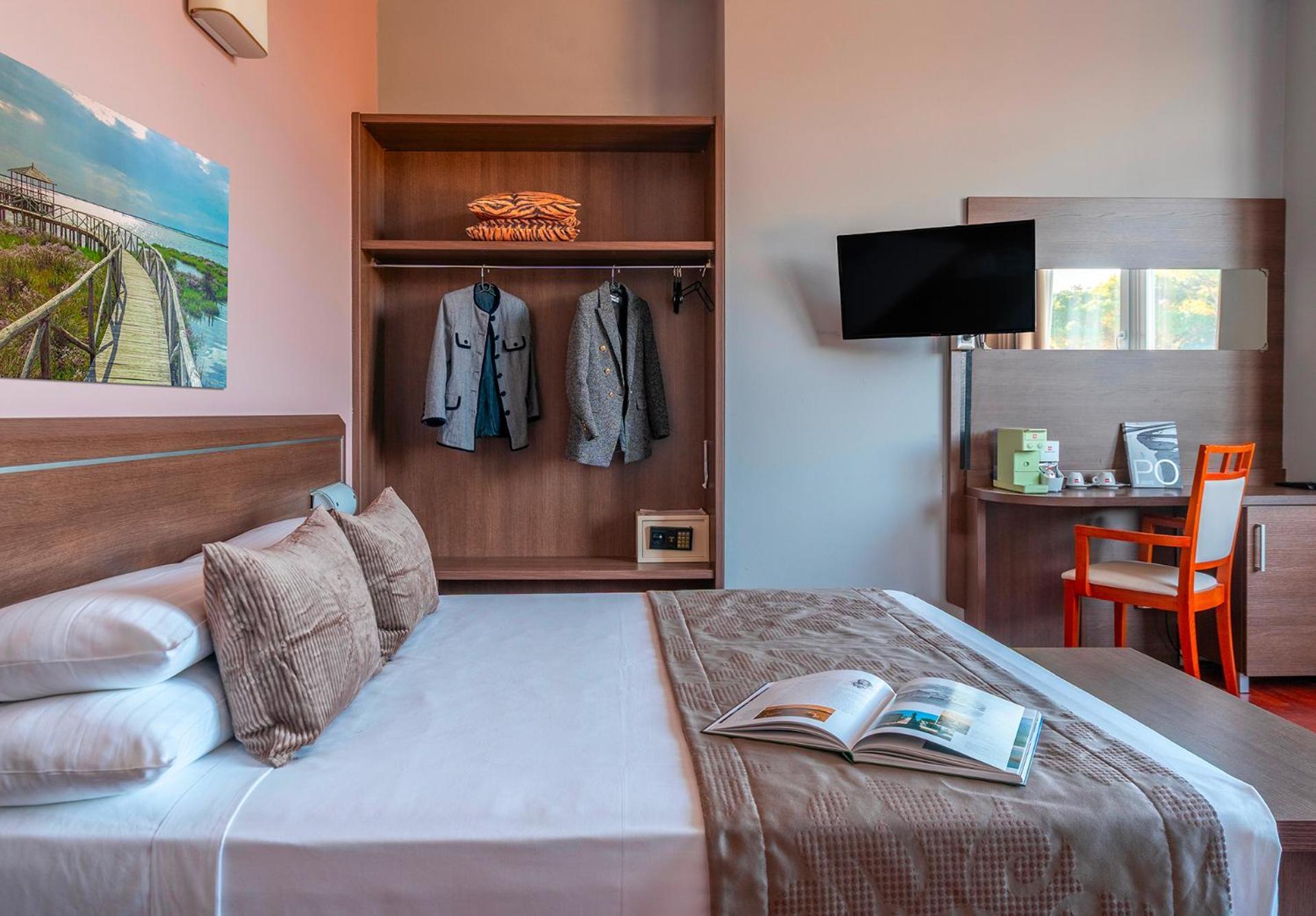 Hotel Formula Int. & Puravita Spa Rosolina Bagian luar foto